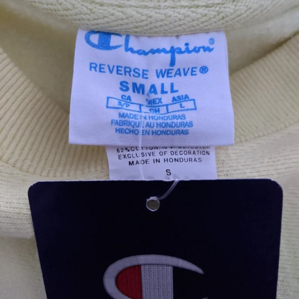 Champion Reverse Weave Fleece Pullover Crew Neck Sweatshirt Pale Yellow Cozy NEW - Picture 5 of 6